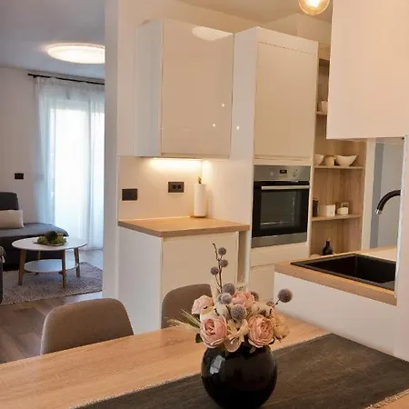 Malemi Apartment Pula Extérieur photo