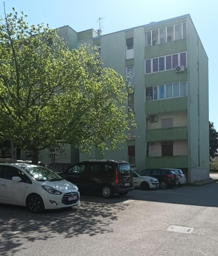 Apartment Malemi *